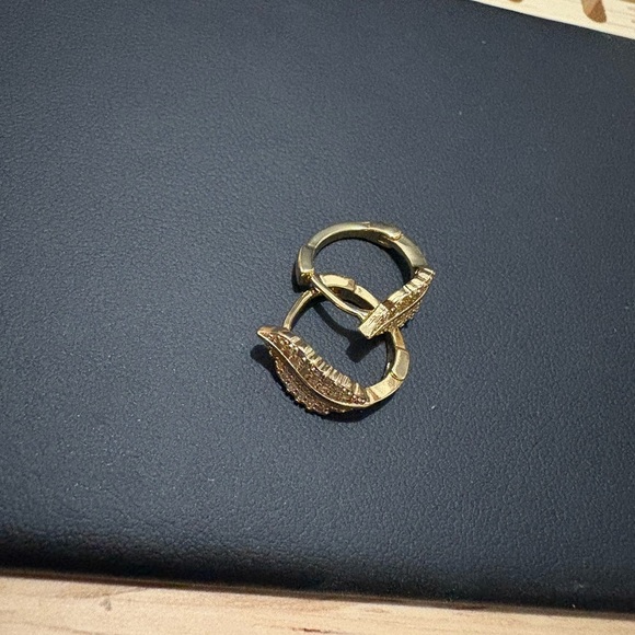 Golden Leaf Earrings - Picture 4 of 6